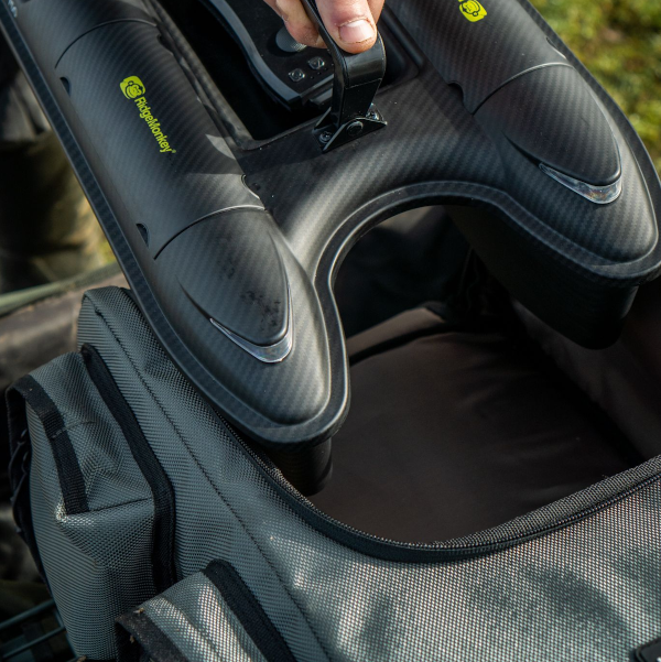 Load image into Gallery viewer, Ridgemonkey Hunter 750 Rucksack, durable and spacious fishing backpack designed to carry and protect the Hunter 750 Bait Boat and accessories. Boat going in back
