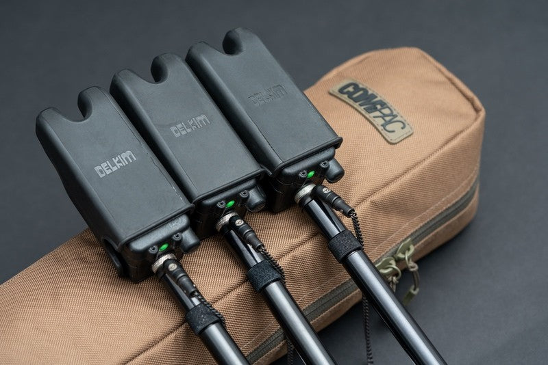 Load image into Gallery viewer, Korda Compac Bank Stick Bag
