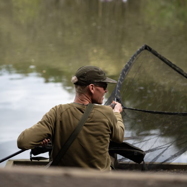 Load image into Gallery viewer, Nash Scope Black Ops Landing Net
